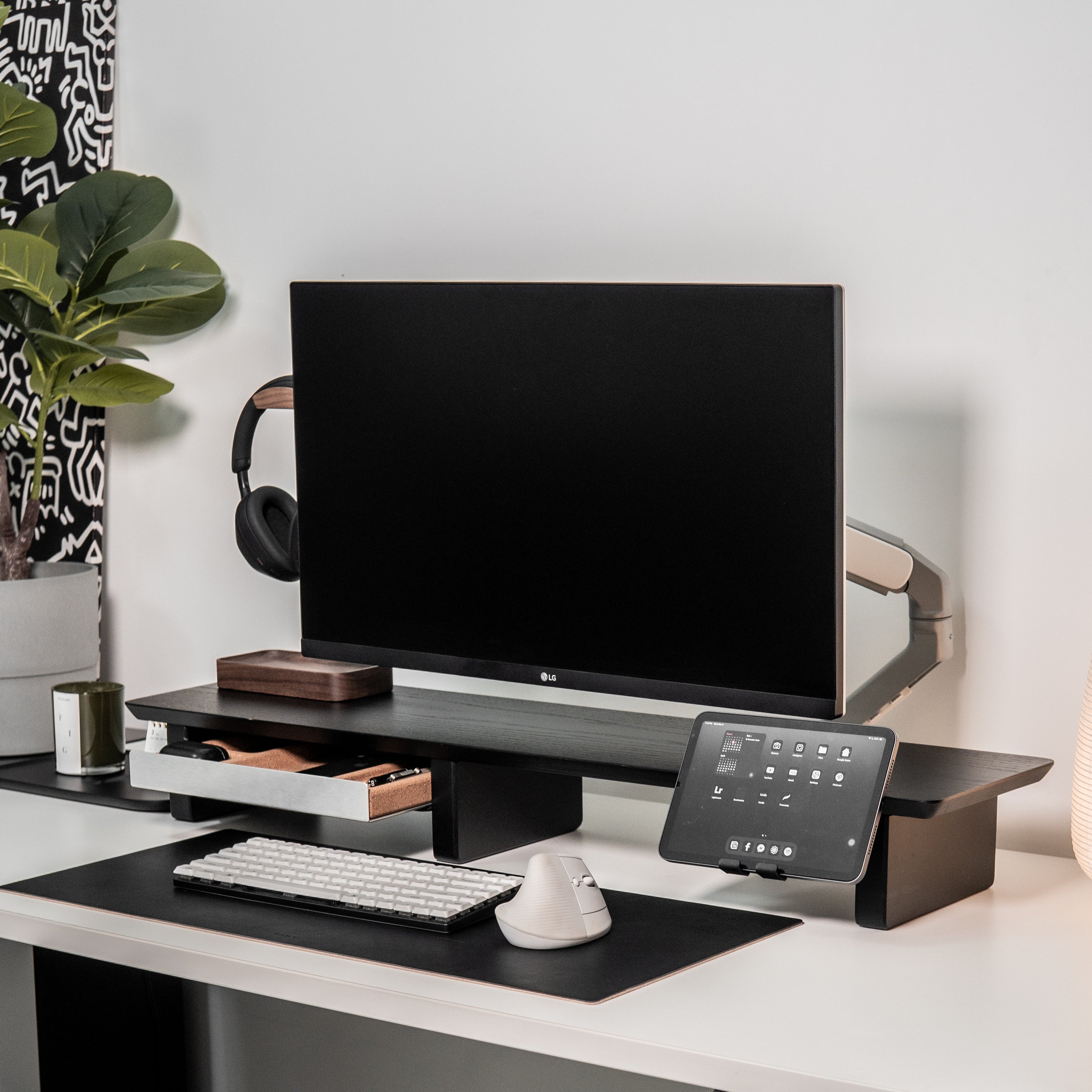 Desk Setup Cockpit | Black