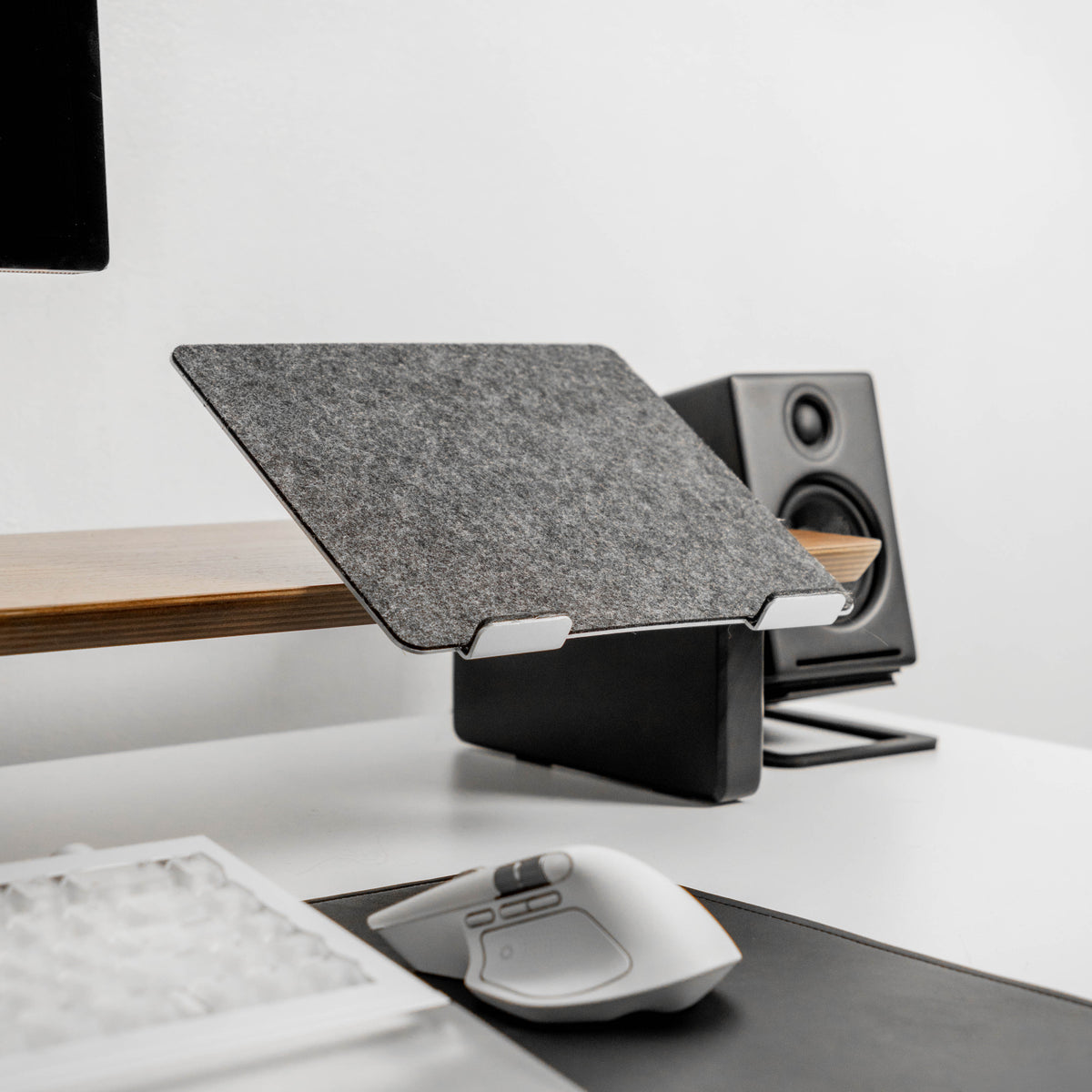 Laptop Holder for Cockpit Setup