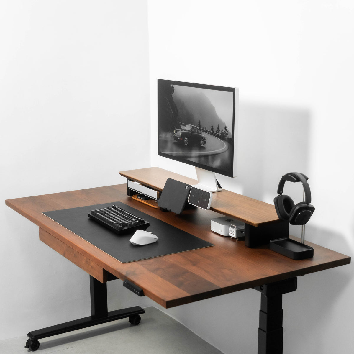 Desk Setup Cockpit | Walnut